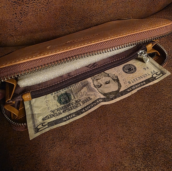 HAUT-TON Genuine Leather 100% Authentic Wallet - Picture 5 of 5